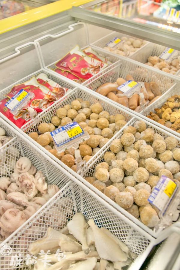 蜀大侠开火锅便利店了,菜品1块9起卖!