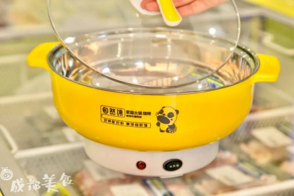 蜀大侠开火锅便利店了,菜品1块9起卖!