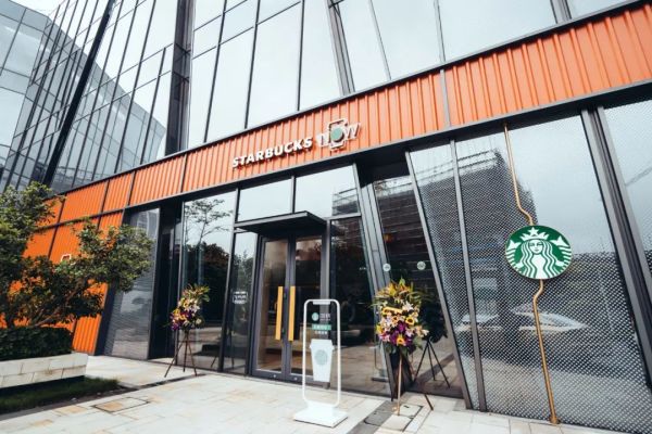 广州首家星巴克「啡快概念店」开业,我先打卡啦!