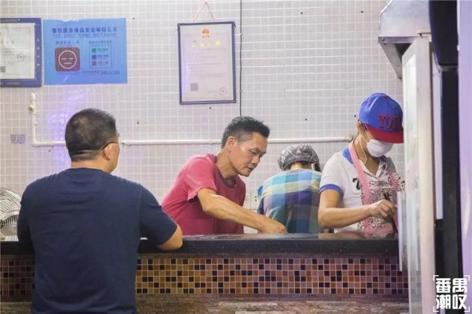 标记、风味馆、紫来牛杂…广州这15家老店没有倒闭!别被骗了!