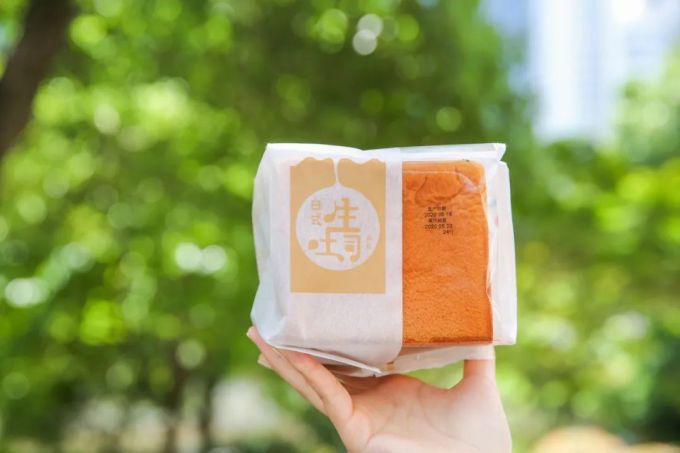 不加一滴水!居然能像棉花糖般绵软!这样的吐司你吃过吗?