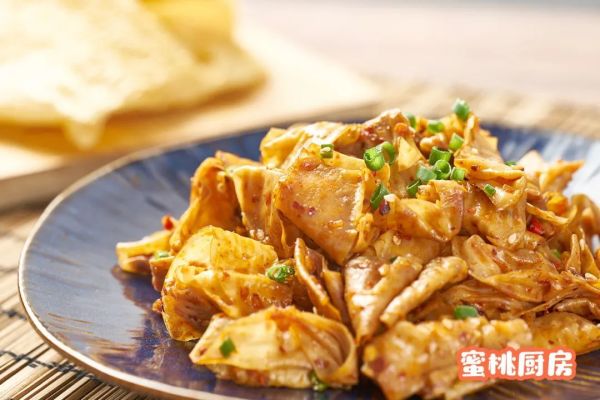 味道绝了!这一盘谁炒都下饭,越吃越过瘾!