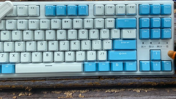 麦田拔草记 篇九十五：大男孩的快乐 — 杜咖K320w三模机械键盘体验分享！ 