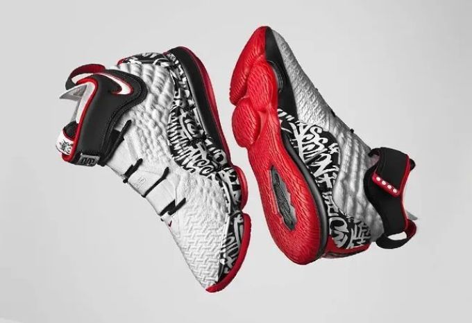 LBJ17 & LBJ7:回到未来,展望过去