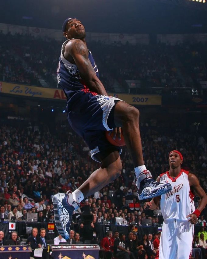 LBJ17 & LBJ7:回到未来,展望过去