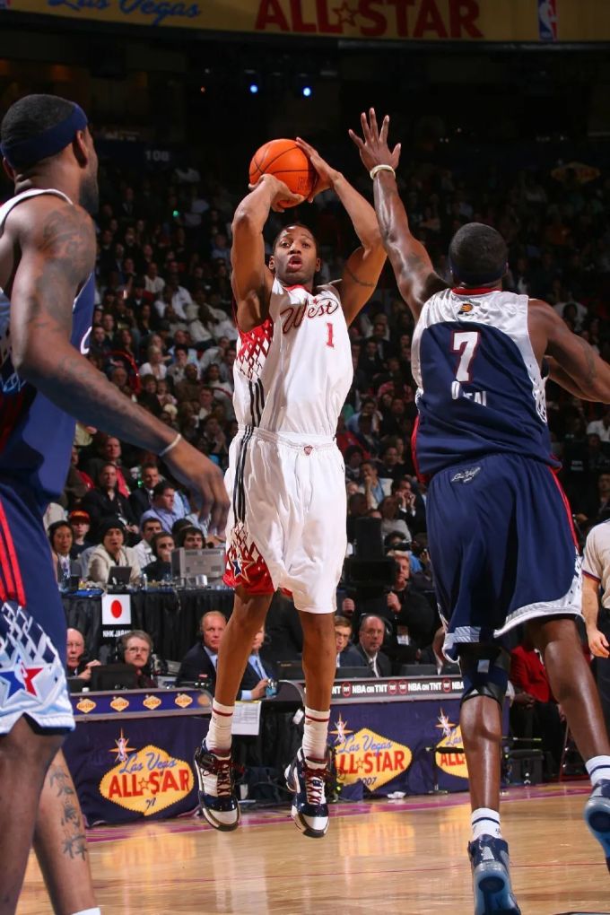 LBJ17 & LBJ7:回到未来,展望过去