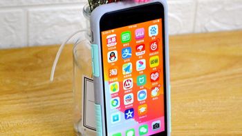 适合iPhone SE的手机壳！颜值要高又要三防！逛遍市场教你挑手机壳！189的太乐芬值不值？