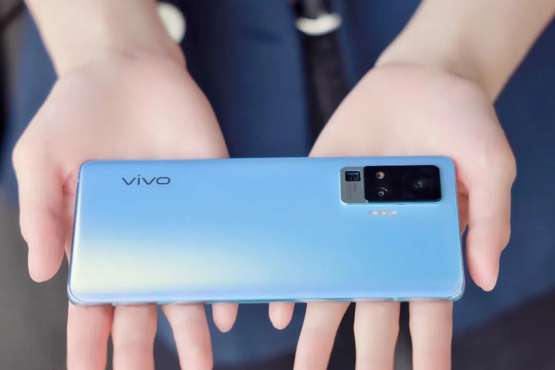 vivo X50 Pro评测： “微云台”带来更稳的全焦段影像体验