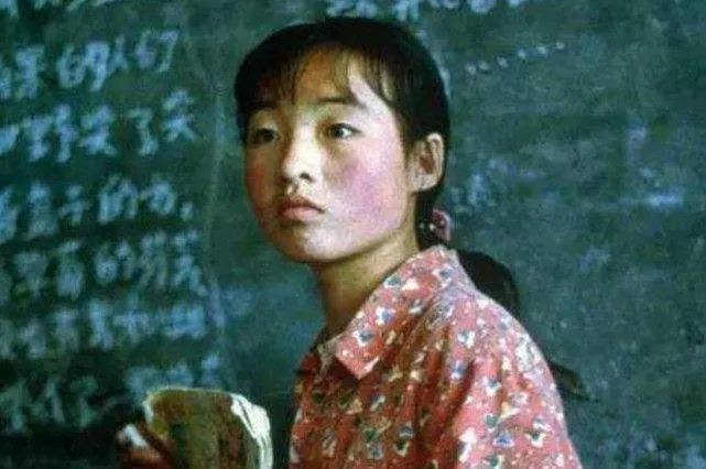 二十年前，张艺谋一个大胆的尝试，一不小心竟成了华语电影的巅峰