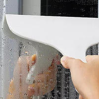 窗玻璃难清洁？日本主妇5分钟快速解决家务难题，干净如新一整年！