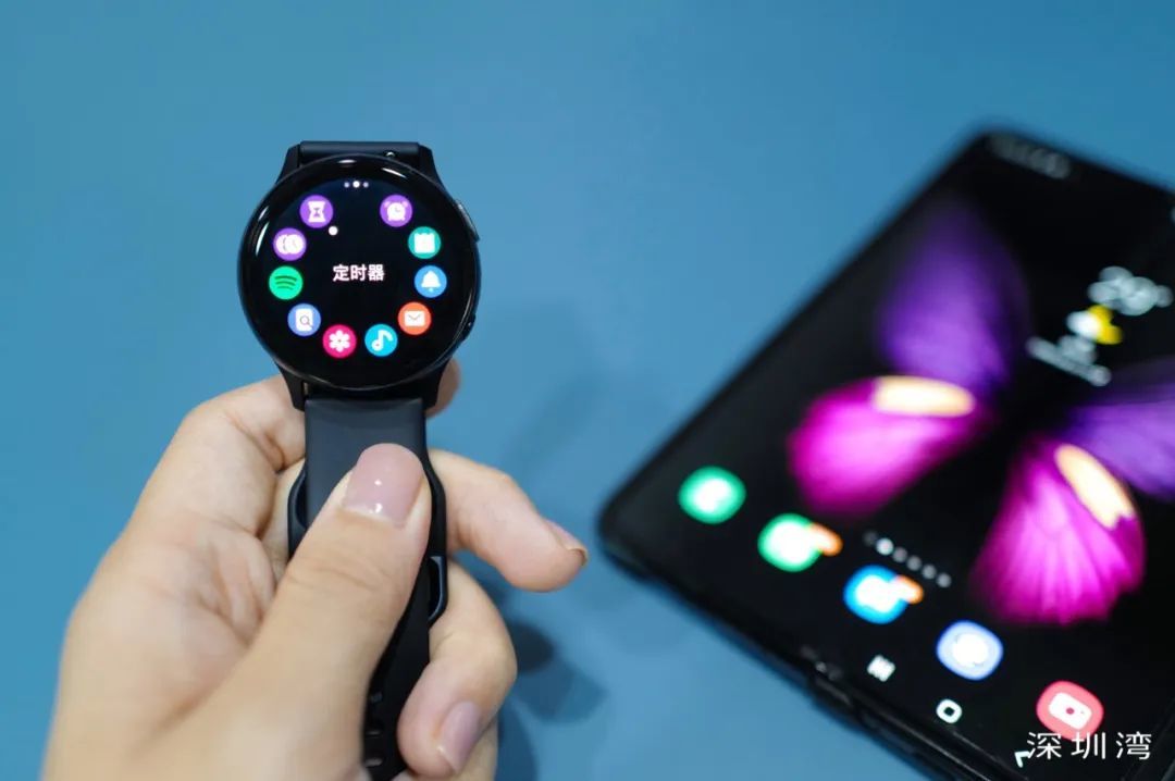 三星新一代智能手表 Galaxy Watch 3 已确认命名和发布时间