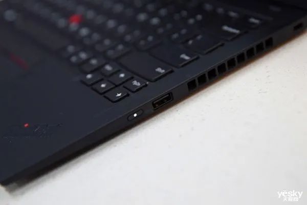 ThinkPad X1 Carbon 2020全面评测：将极致进行到底
