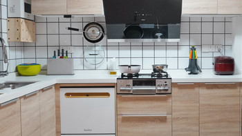 不玩云推荐，实景讲述我的开放式厨房：设计使用、家电选购、装修方案经验总结