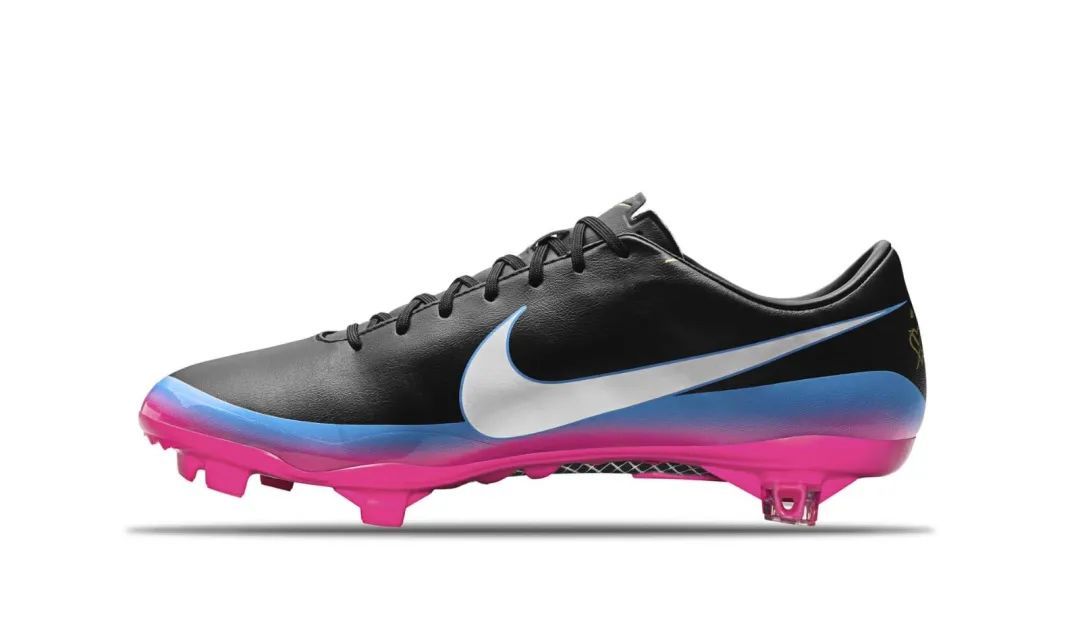 回顾：Nike Mercurial CR7个人专属足球鞋