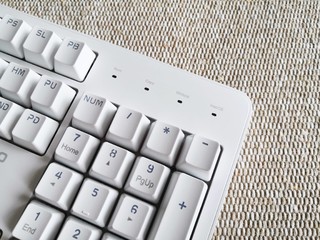 雷柏MT710，百元价位好用的办公键盘