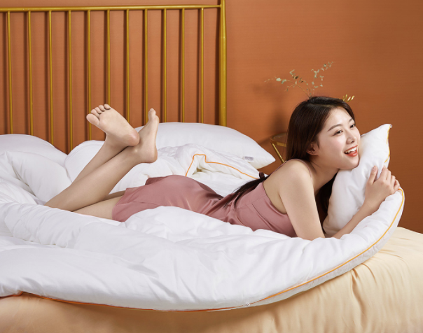 小米有品上新水星相变七孔温控被，温度微调节，售价189元起