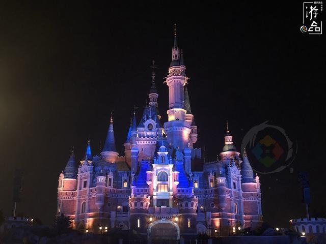 上海迪士尼推荐：极速光轮和加勒比海盗必玩，还能在城堡变身公主