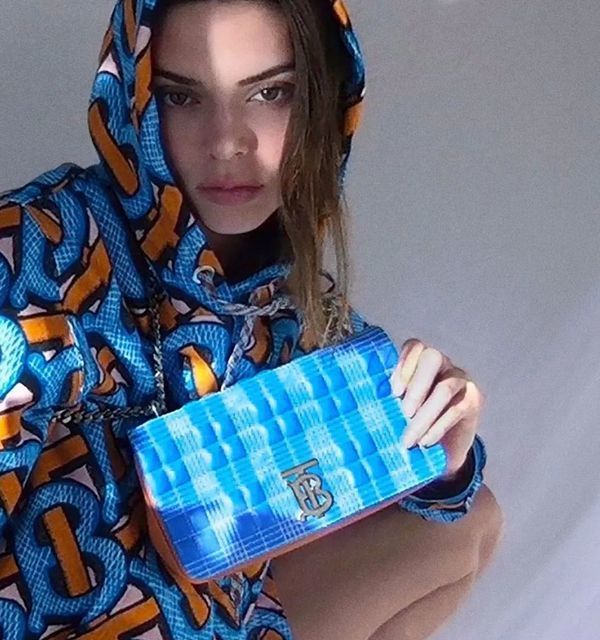 潮闻快食 | 肯豆出镜Burberry广告大片；​Vans 推出DIY裁剪系列！