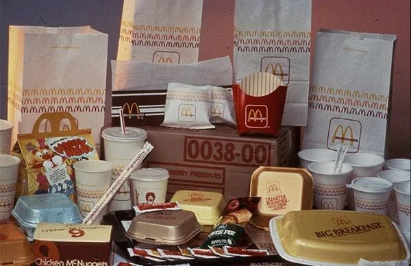 麦当劳玩具的倒退，小时候精致好玩的麦当劳玩具去哪了？