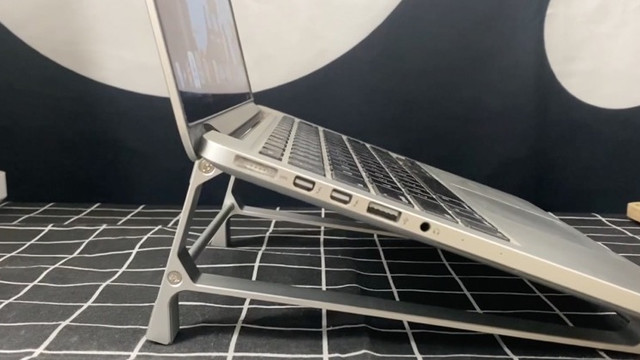 让macbook Pro 清凉一夏 小天笔记本电脑懒人支架上手体验 电脑支架 什么值得买