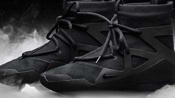 新鞋光速开箱 篇六：今年买的最贵的鞋-18年鞋王-Nike x Fear Of God 1黑魂配色上脚 