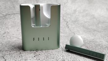 红莲产品评测专属 篇十六：FIIL CC蓝牙耳机（薄荷绿），希望它能让你的夏天凉快一点 