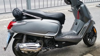 摩托车改装 篇一：光阳Like150加装vespa同款排气管防烫罩