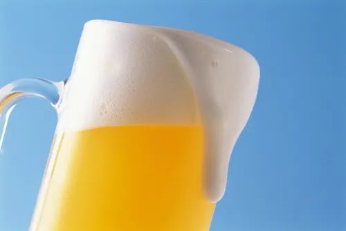 啤酒行业回暖？珠江啤酒上半年净利增加10%-30%