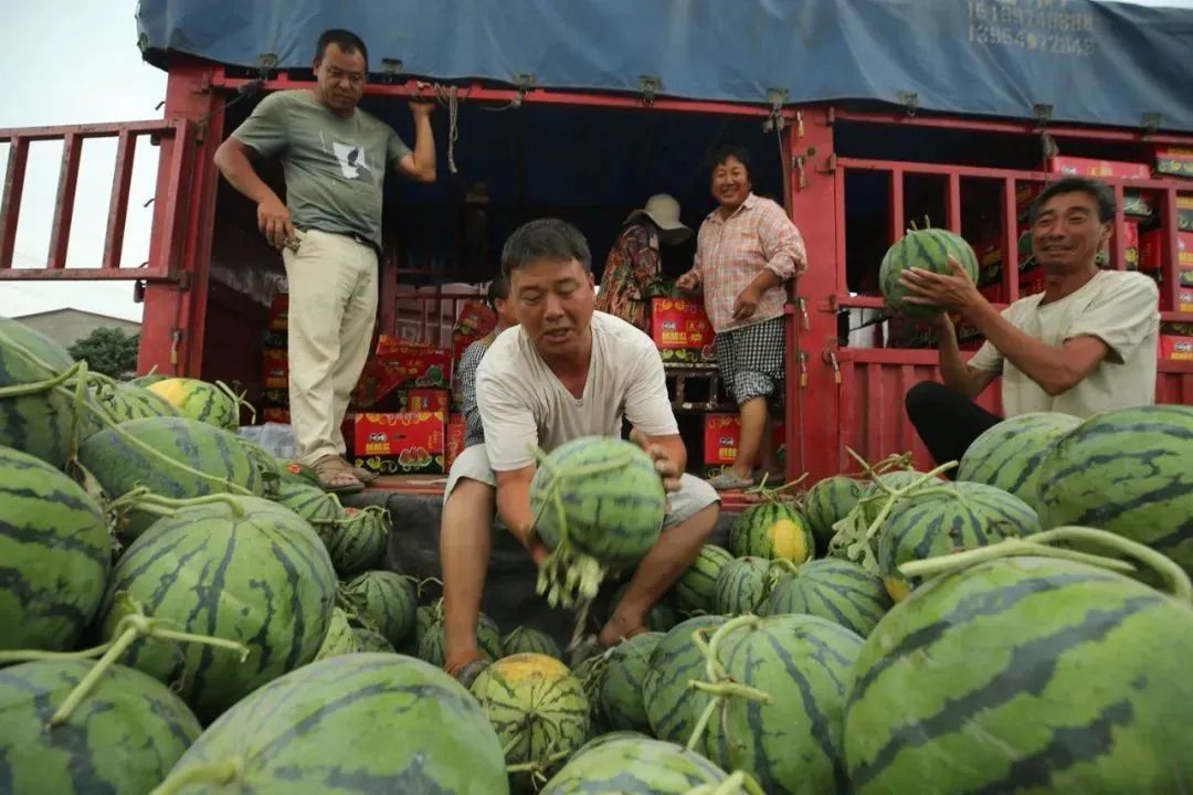 对于河南人来说，西瓜酱代表着小时候的味道