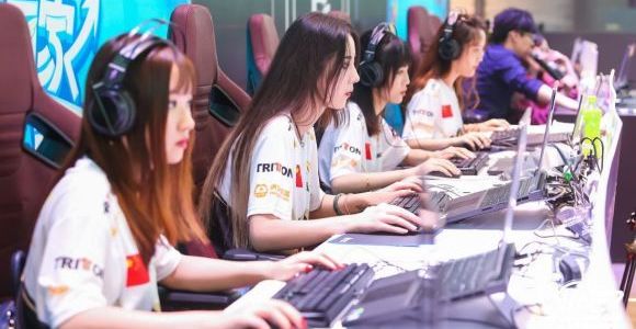  CJ电竞一个也不能少，畅玩游戏外设装备推荐