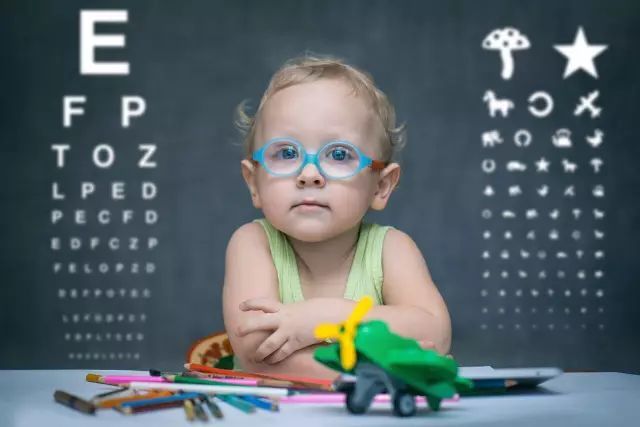0-6岁是预防近视关键期，这些问题大多数爸爸妈妈都忽略了