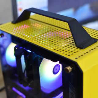 MATX极限体积装机，机械大师C26的光污染show！