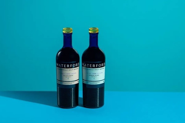 跟全世界唱反调，这家酒厂把威士忌行业避而不谈的"风土"带到了阳光下