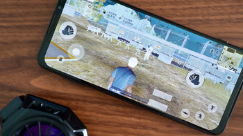 黑鲨游戏手机3S评测体验 腾讯小米夹持加持下最好的游戏手机？