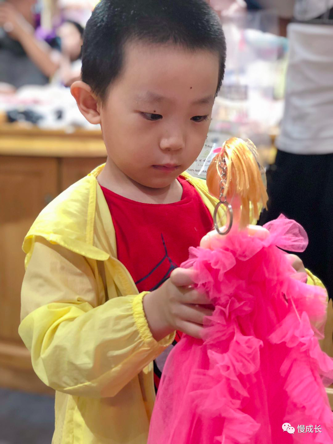 c纪录片 男女不再有别 中有趣的实验 每个人对男娃都可能有过这样的 歧视 早教启智 什么值得买