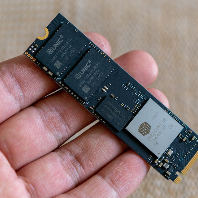 颗粒竟不同批次：海康威视1TB新款C2000Pro国产紫光TLC版晒单评测