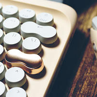 女神指间的饰品-LOFREE洛斐奶茶无线蓝牙机械键盘鼠标套装