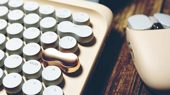 女神指间的饰品-LOFREE洛斐奶茶无线蓝牙机械键盘鼠标套装