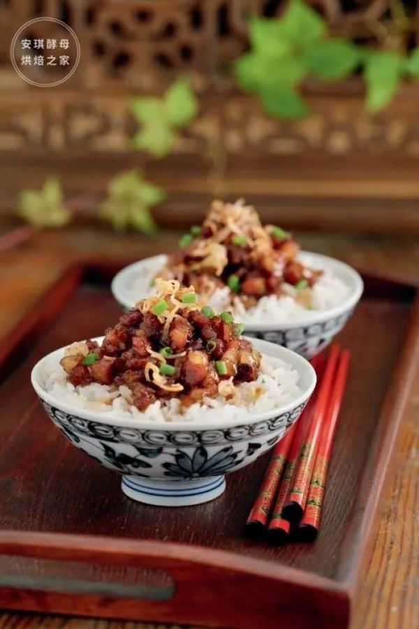 家常卤肉饭丨香浓入味，暖心暖胃的治愈系美食