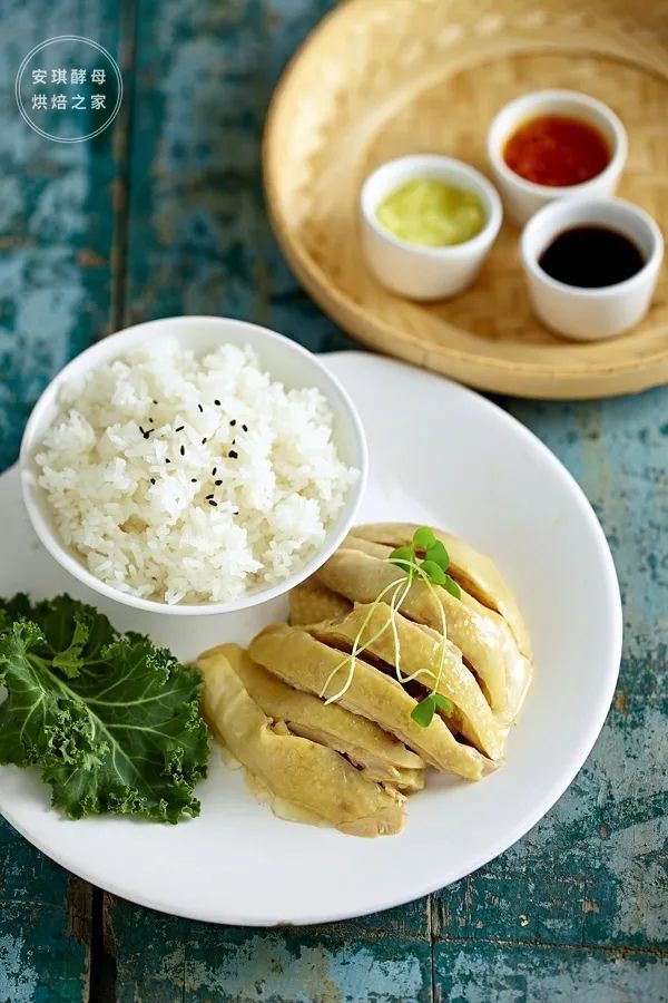 夏日炎炎，来做个低脂又开胃的海南鸡饭吧～