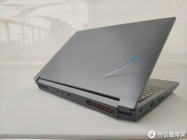 神舟A7000-2020A2评测 桌面R5-3600搭配RTX2070的高性价比游戏本 笔记本电脑