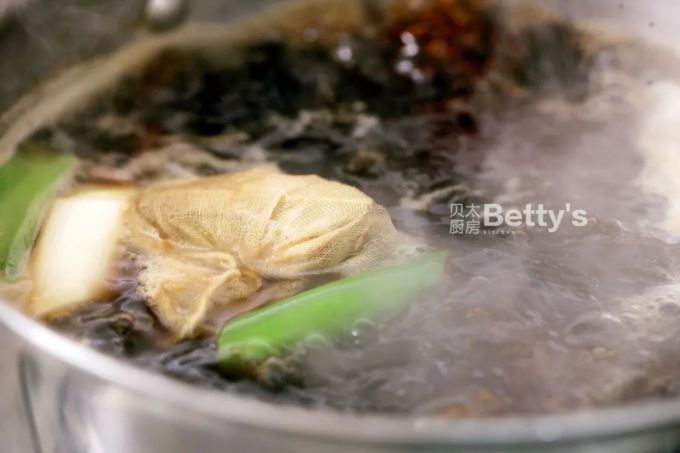 6个步骤做出秘制酱牛肉,下酒菜No.1!