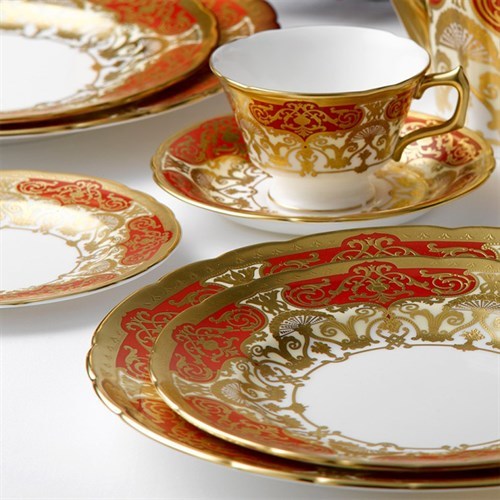 涨知识啦：别再被骗了！号称英国皇室御用的茶具品牌这么多，女王最认的是这几个！！