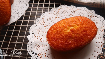 烘焙甜品系列 篇三十二：齁甜的蛋糕怕肥腻？要不试试这款香气扑鼻的柠檬蛋糕！低卡健康！