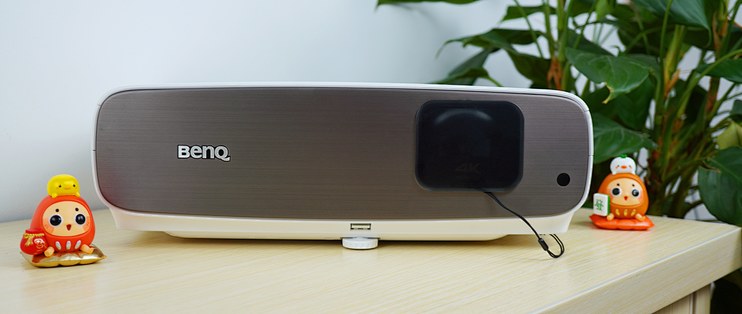 品质生活篇三十一67一步到位畅享4k明基w2700家用投影仪测评