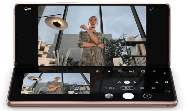 超薄柔性玻璃、120Hz刷新率：三星 Galaxy Z Fold2 5G 正式发布