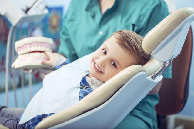 牙医爸爸亲测有效的宝宝护牙攻略（最全补充版）科普、误区、治疗、习惯通通包含