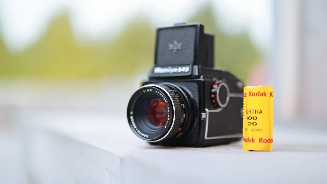 相机LIFE | 年轻人的第一台胶片中画幅 Mamiya M645
