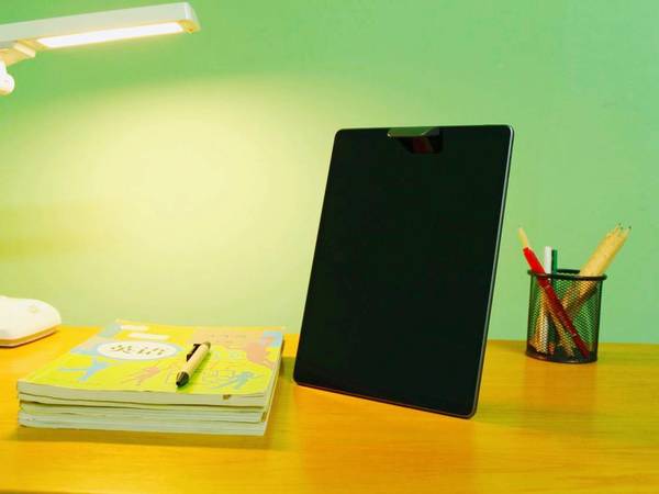 快易典智能学习机，辅导孩子成为学霸