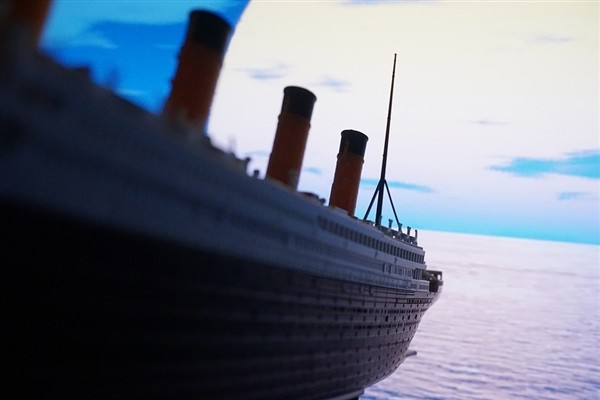 科研又有了新理论：原来是太阳耀斑活动导致了泰坦尼克号悲惨性的沉没！天灾导致小李死在海上